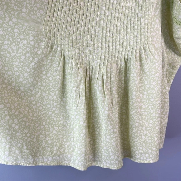 OLD NAVY NWT Lemon Lime Ditsy Floral Tank Top Ladder Lace Pleated Adj Strap L - Picture 6 of 13